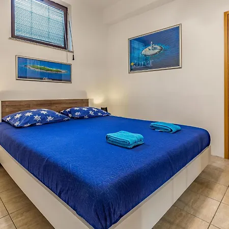 Amazing In With Kitchen