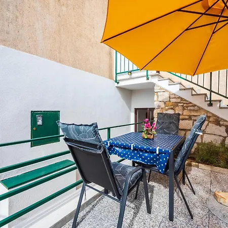 Lovely In With Wifi Pula