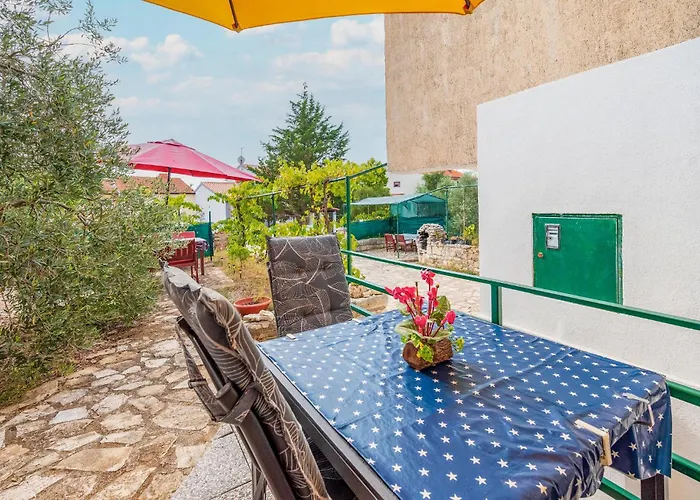 דירה Lovely In With Wifi