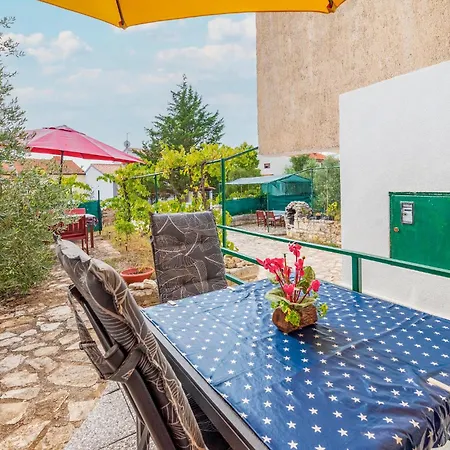 Apartman Lovely In With Wifi