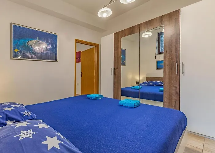Lovely In With Wifi Apartment Pula